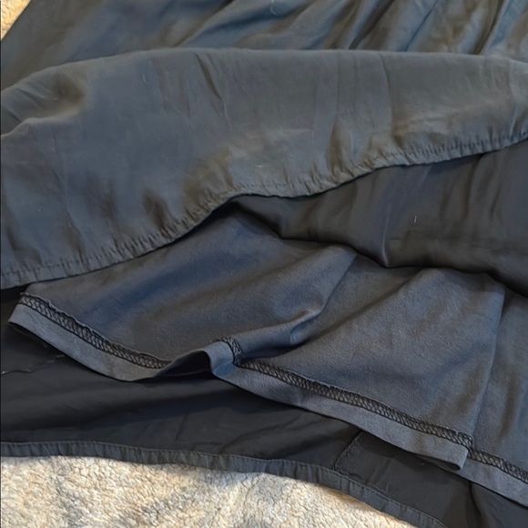 Ellison Classic Black Dress MEDIUM - Picture 3 of 4